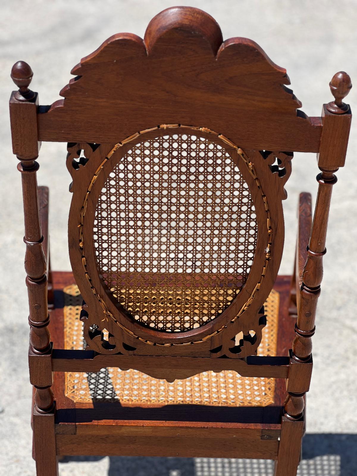 Fauteuils Médaillon en Bois Tourné et Sculpté, fin du 19ème Siècle, Set de 8