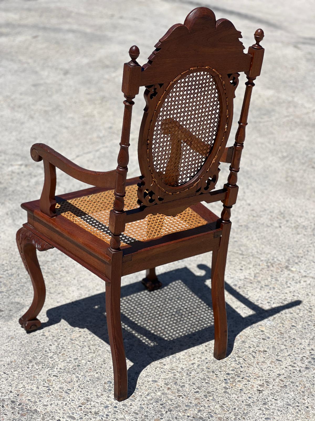 Fauteuils Médaillon en Bois Tourné et Sculpté, fin du 19ème Siècle, Set de 8