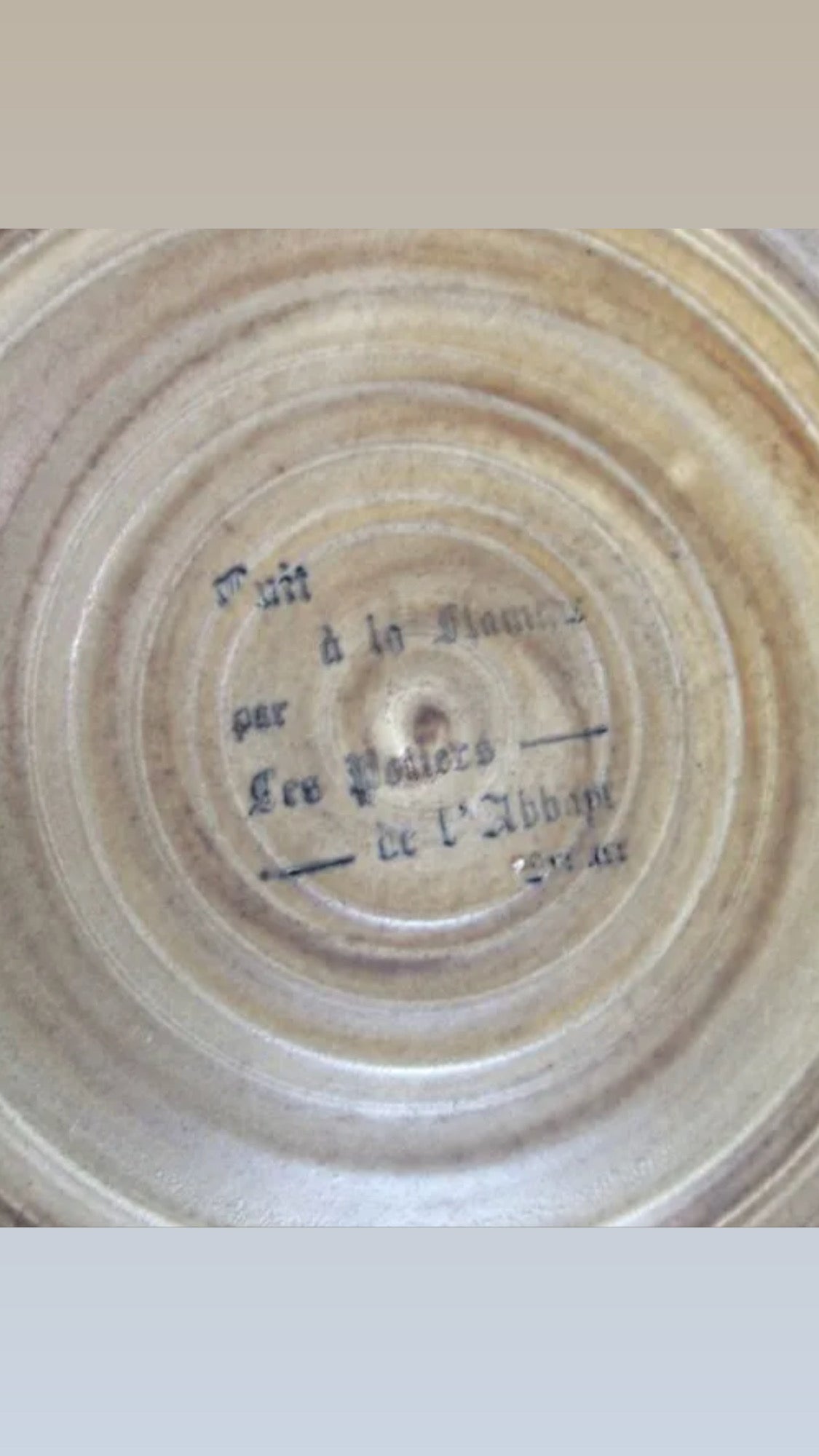 Potier de l'Abbaye, ensemble en céramique : soupière et assiettes, 11 pièces, 1960