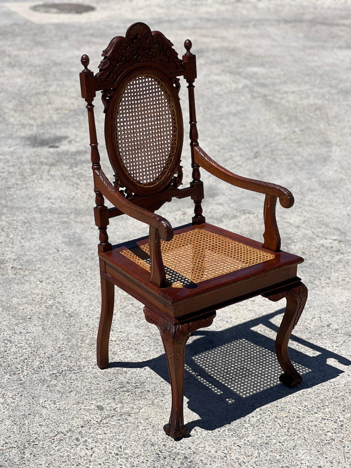 Fauteuils Médaillon en Bois Tourné et Sculpté, fin du 19ème Siècle, Set de 8