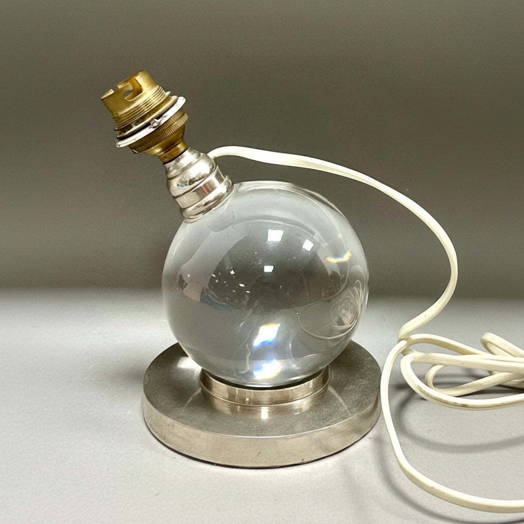 Lampe boule en cristal, modèle n° 7706, Jacques Adnet pour Baccarat, 1930