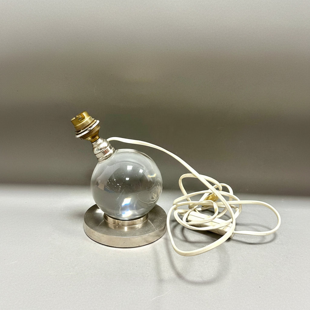 Lampe boule en cristal, modèle n° 7706, Jacques Adnet pour Baccarat, 1930