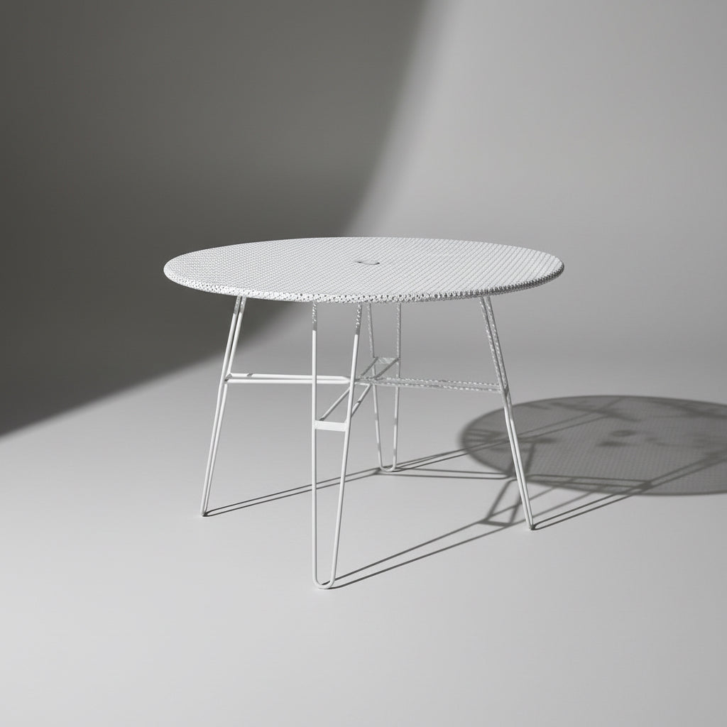 Table de jardin attribuée à Mathieu Matégot, années 1950