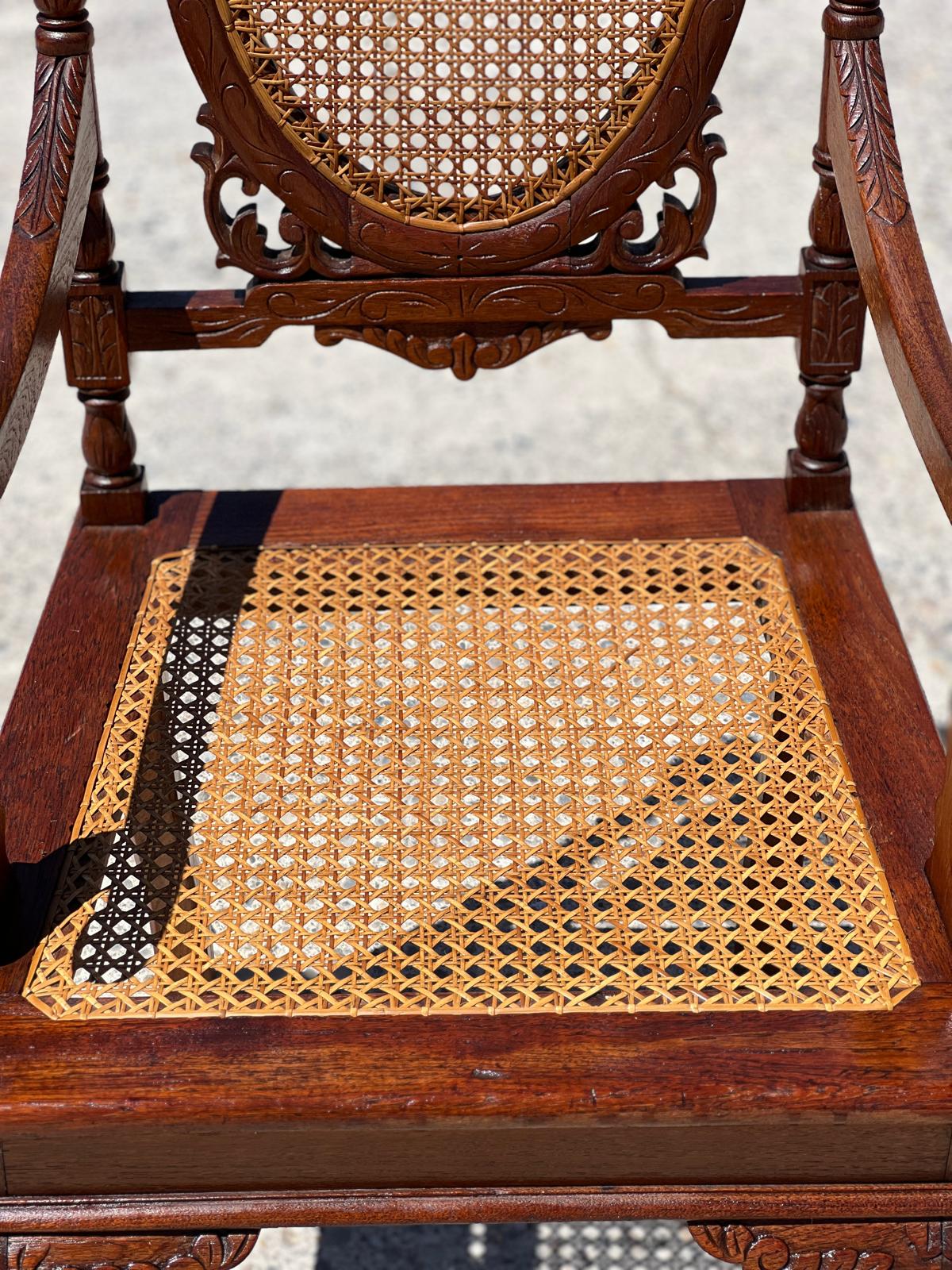 Fauteuils Médaillon en Bois Tourné et Sculpté, fin du 19ème Siècle, Set de 8