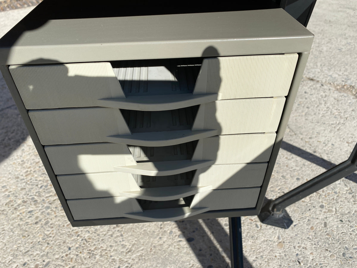 Bureau série Arco à 5 tiroirs, BBPR pour Olivetti Synthesis, années 1960