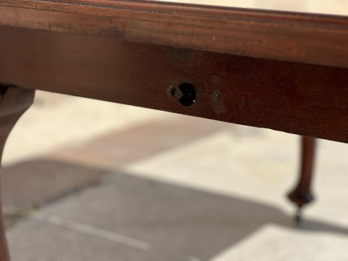 Ensemble de salle à manger : 1 table et 6 fauteuils en acajou, XXe siècle