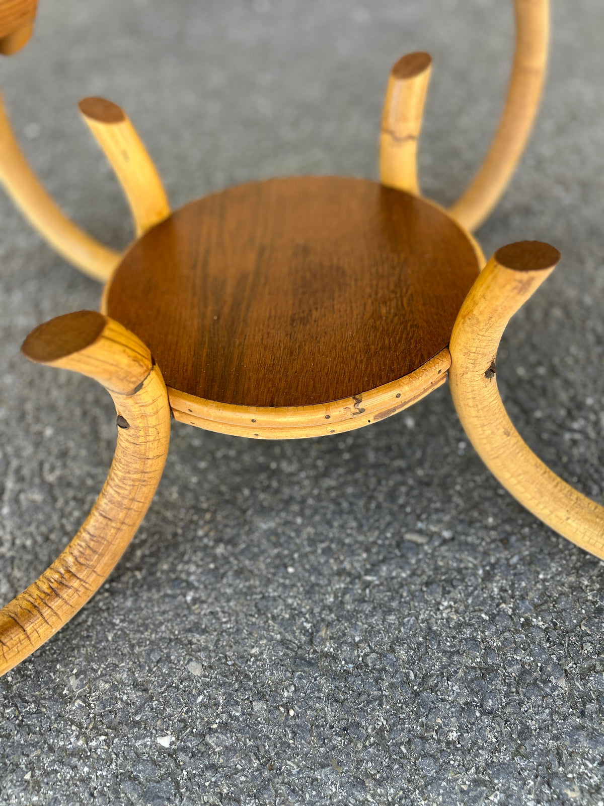 Table basse en bambou et rotin, plateau en bois 1960