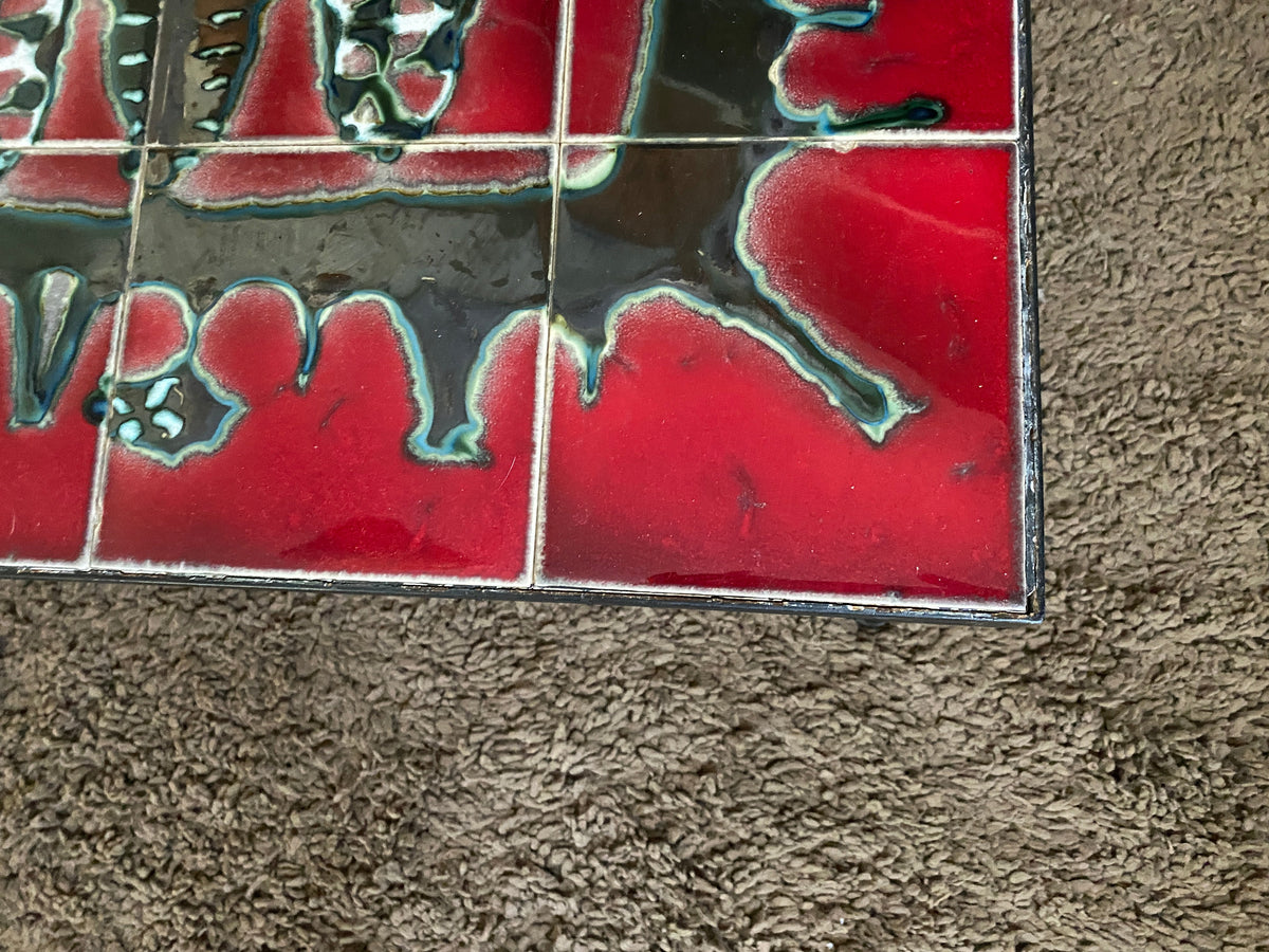 Table basse en céramique et métal 1960 dans le goût de Roger Capron